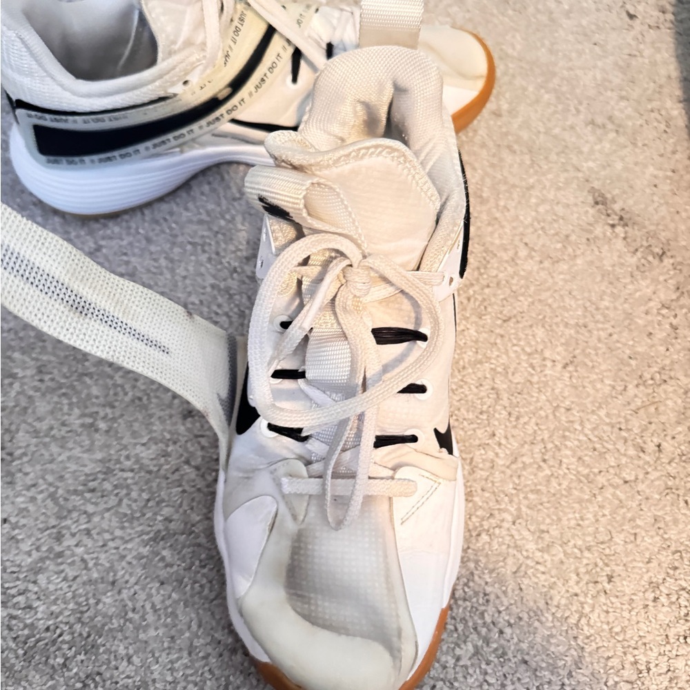 Nike React Hyper Set Volleyball Shoes - image 4